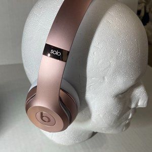 Beats Solo3 Wireless On-Ear Headphones - Rose Gold - like new (WOB)